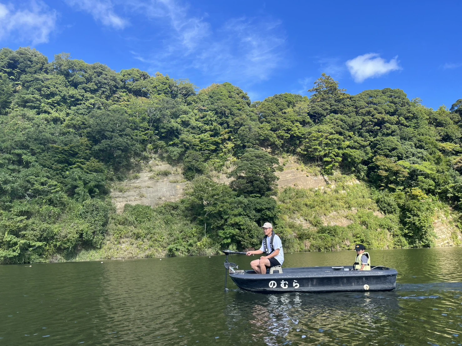 電動モーターボート